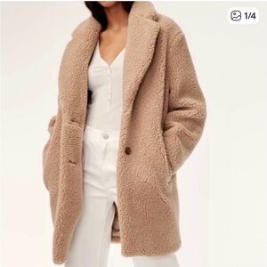 Aritzia Wilfred Beige Teddy Coat